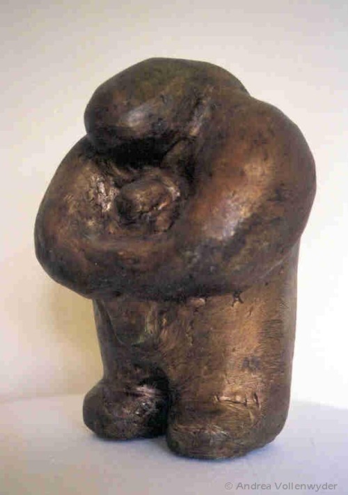 sculpture: bear mother